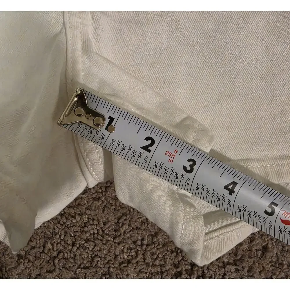 White Denim Old Navy Women's Shorts Size 8 High Rise OG Straight